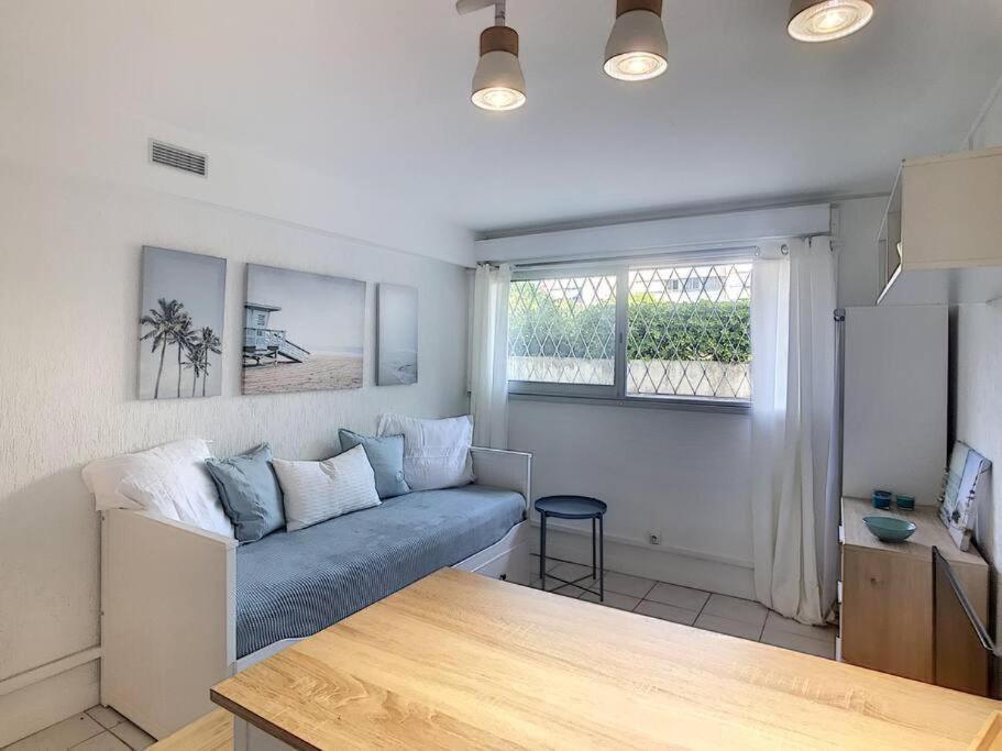 Golfe Juan Studio Dans Residence Avec Piscine Vallauris Eksteriør billede